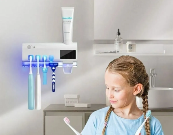DISPENSADOR DE CREMA Y CEPILLOS CON ESTERILIZADOR - Imagen 4