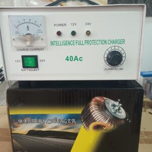 CARGADOR DE BATERIA DE 12 A 24 VOLTIOS