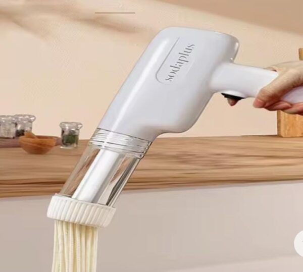 MAQUINA  ELECTRICA  DE  PASTA  con 6 Cabezales - Imagen 3